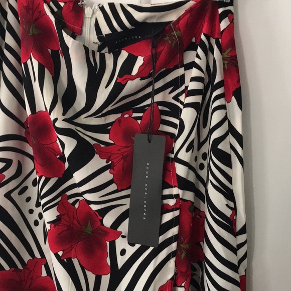 Asyemtrical  skirt w tag - Picture 2 of 5